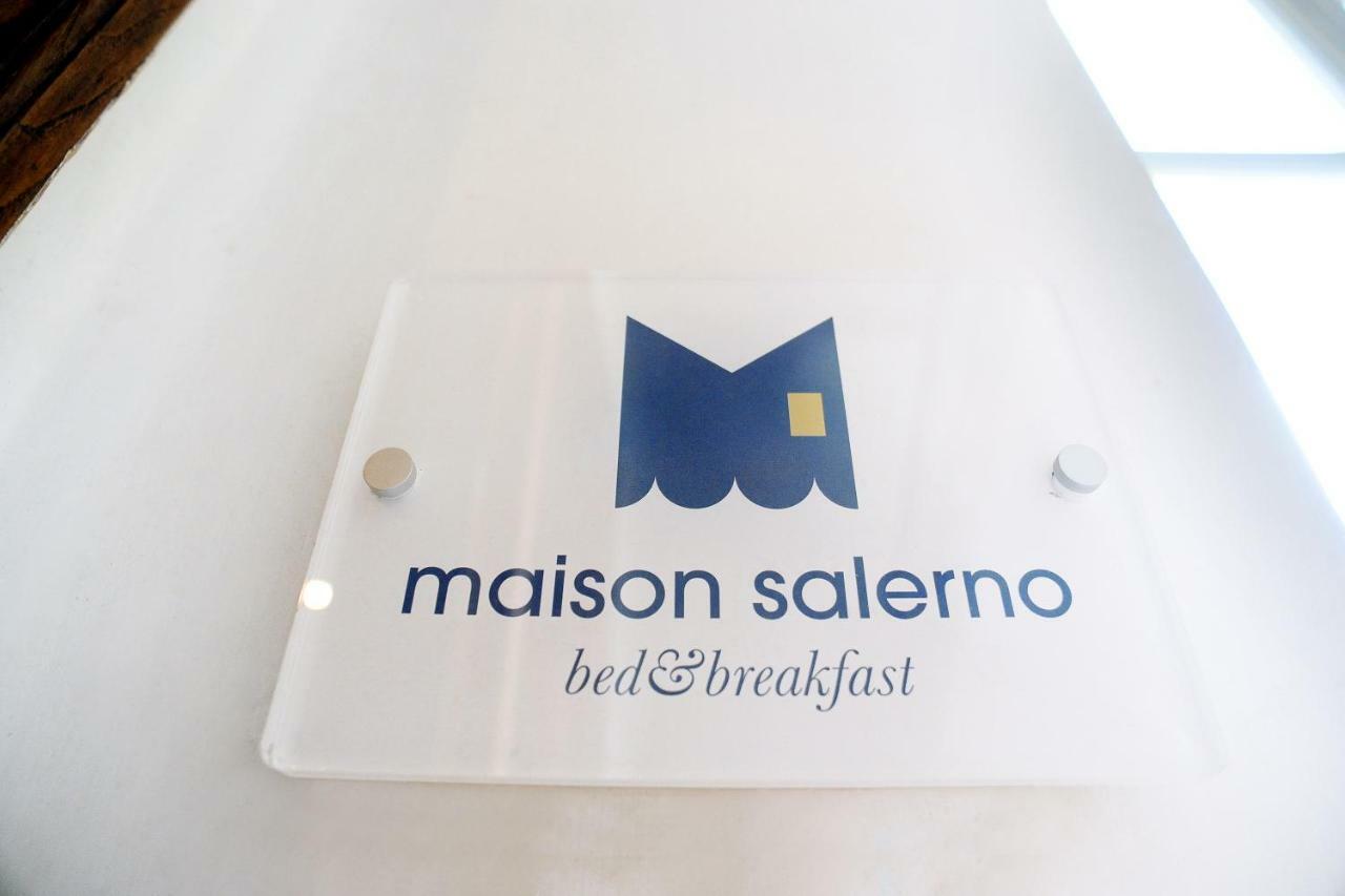Alojamento de Acomodação e Pequeno-almoço Maison Salerno